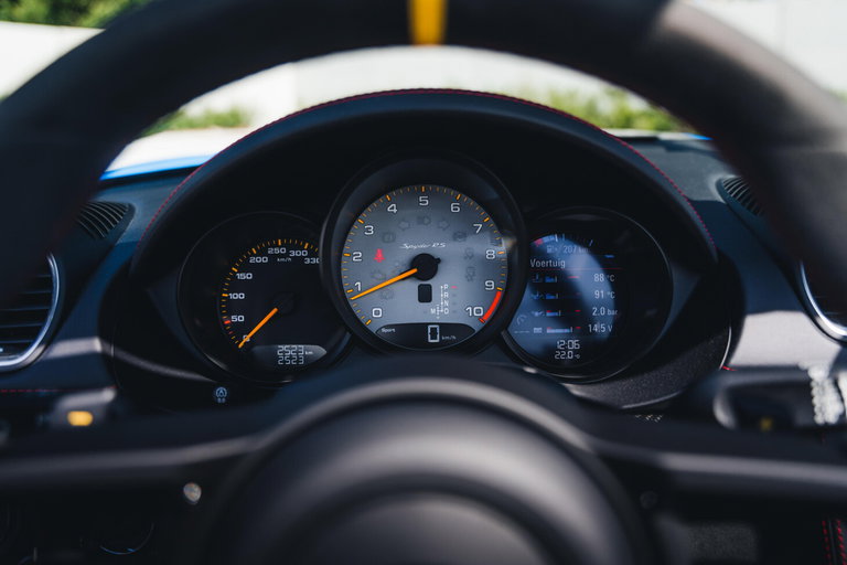 Porsche 718 Spyder RS