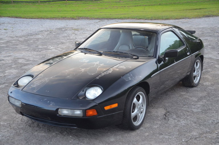 Porsche 928 S4
