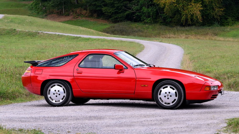 Porsche 928 S4