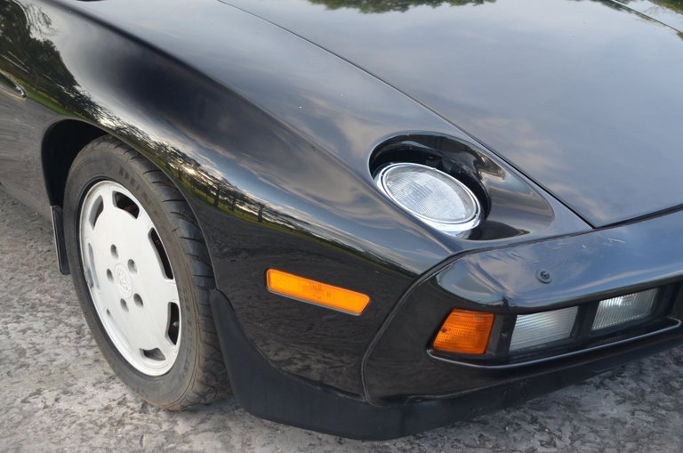 Porsche 928 S