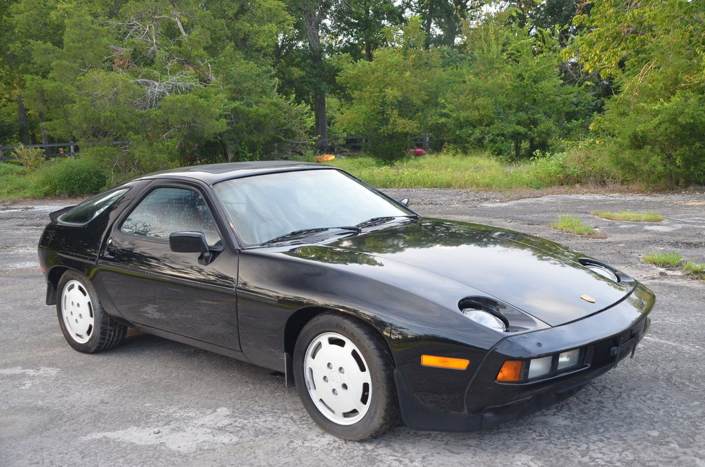 Porsche 928 S