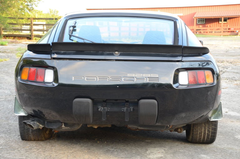 Porsche 928 S