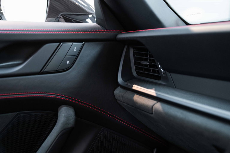 Porsche 992 Carrera 4 GTS