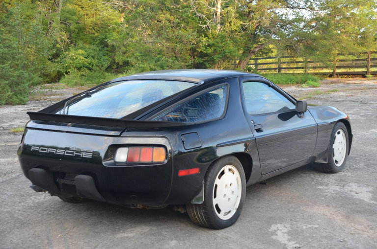 Porsche 928 S