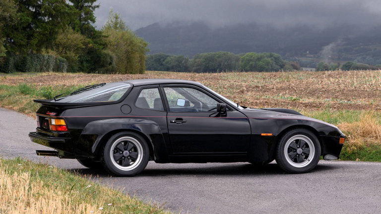 Porsche 924 Carrera GT