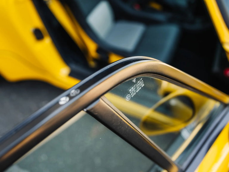 Porsche 964 Carrera RS 3.8