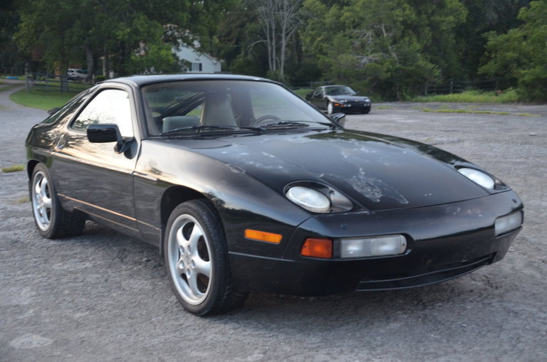 Porsche 928 S4
