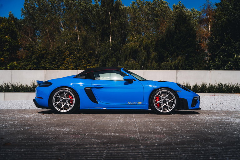 Porsche 718 Spyder RS