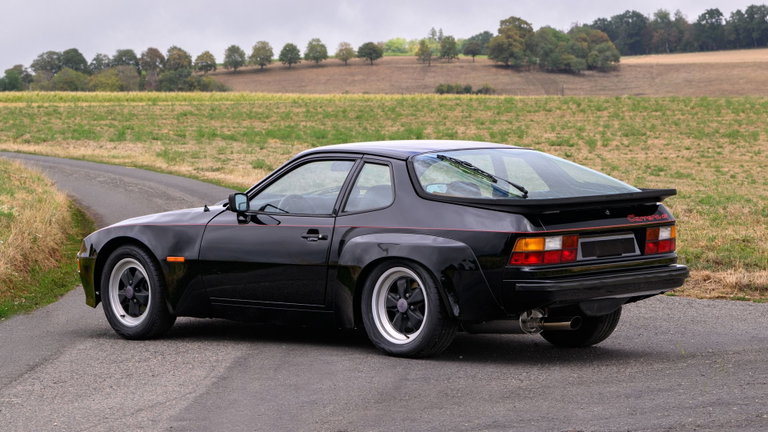 Porsche 924 Carrera GT