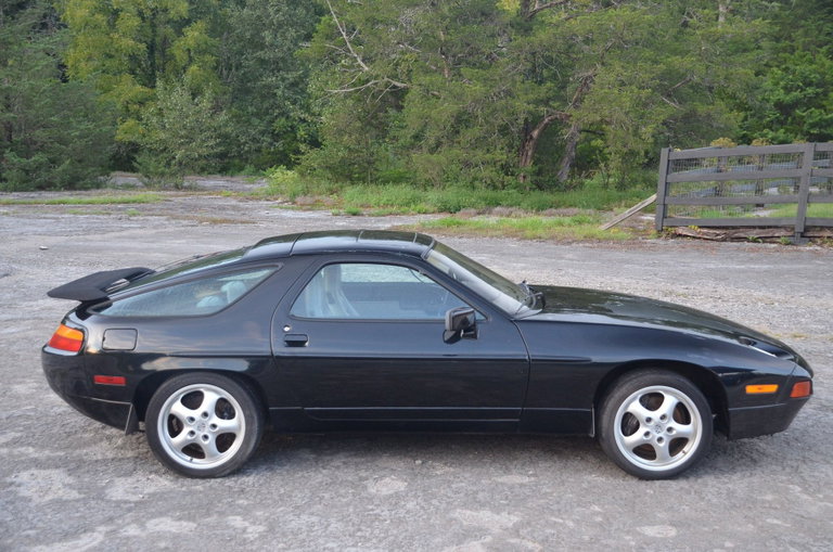 Porsche 928 S4