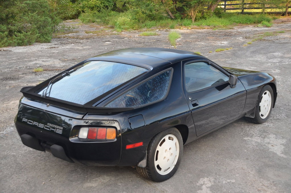 Porsche 928 S