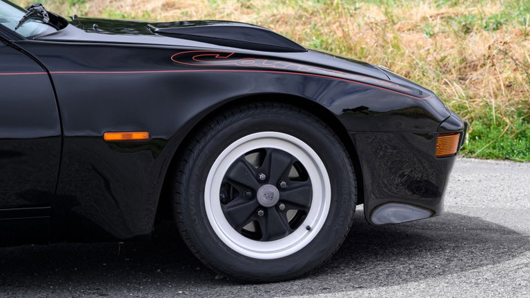 Porsche 924 Carrera GT
