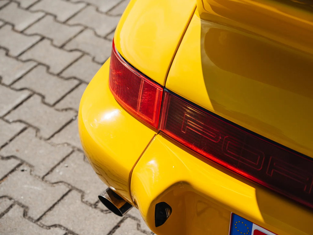 Porsche 964 Carrera RS 3.8