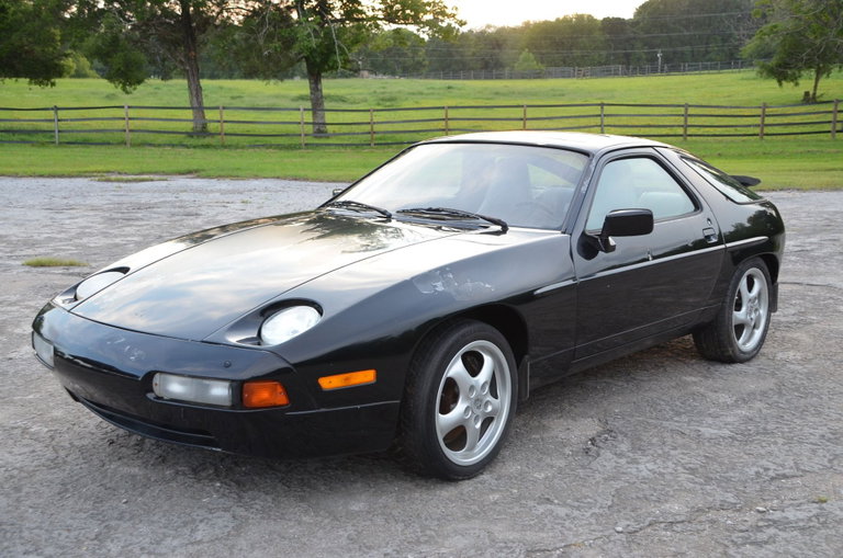 Porsche 928 S4