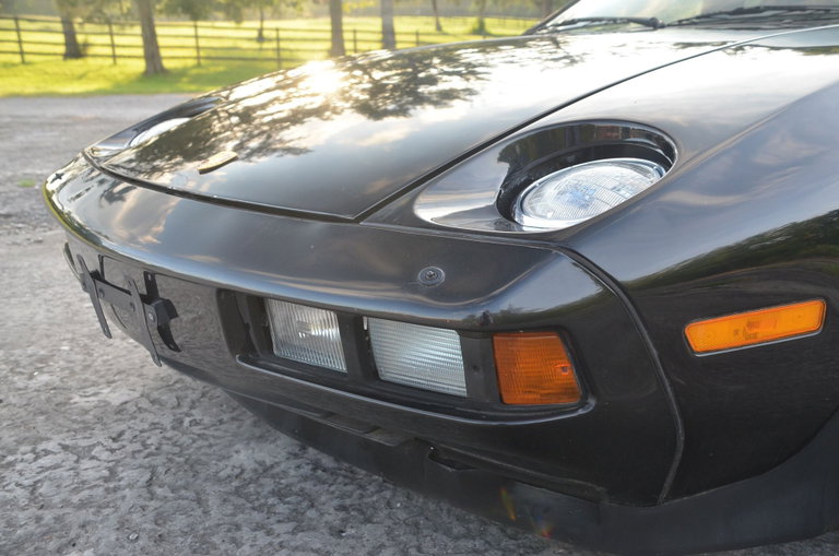 Porsche 928 S