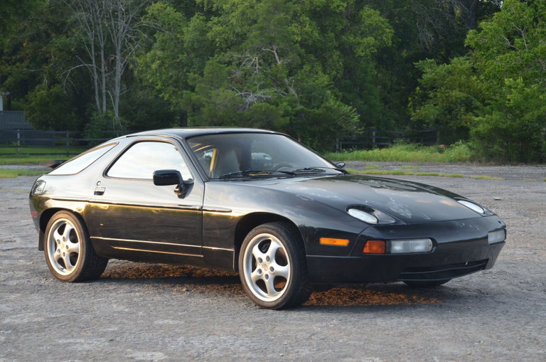 Porsche 928 S4