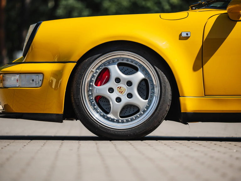 Porsche 964 Carrera RS 3.8
