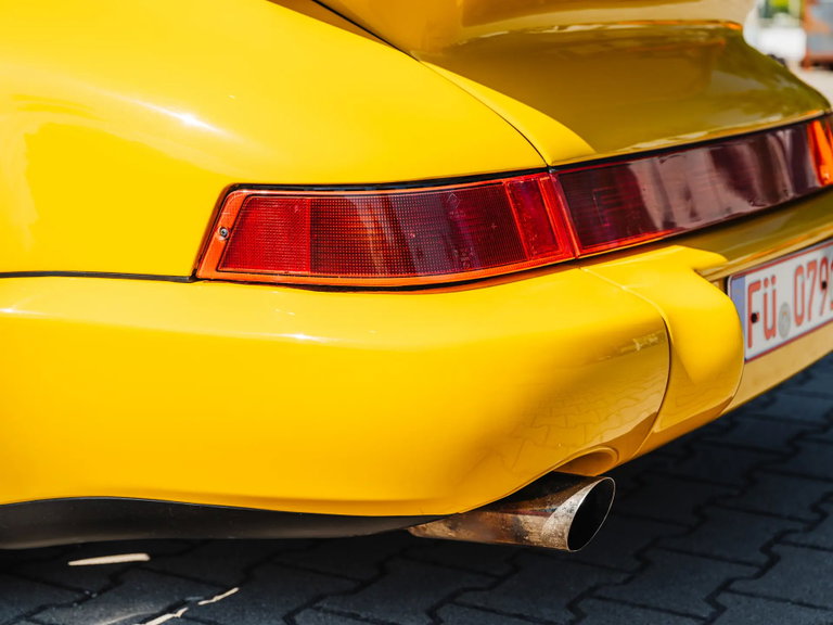 Porsche 964 Carrera RS 3.8