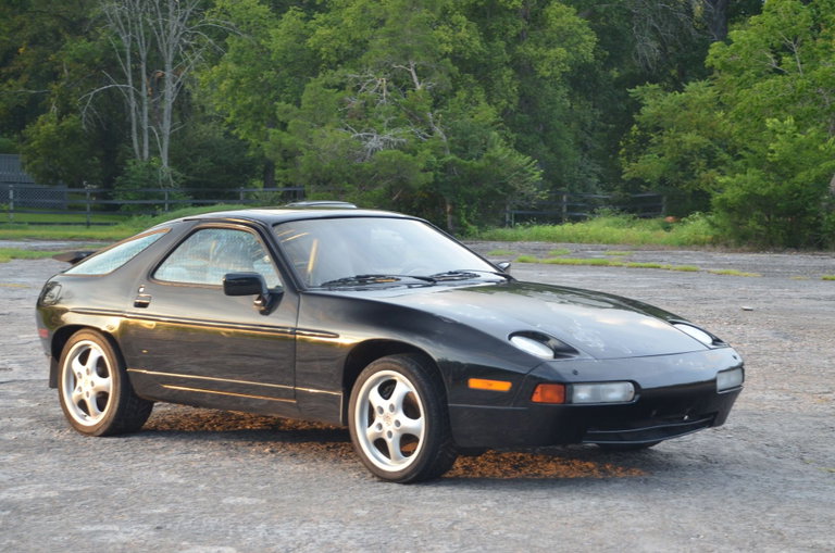 Porsche 928 S4