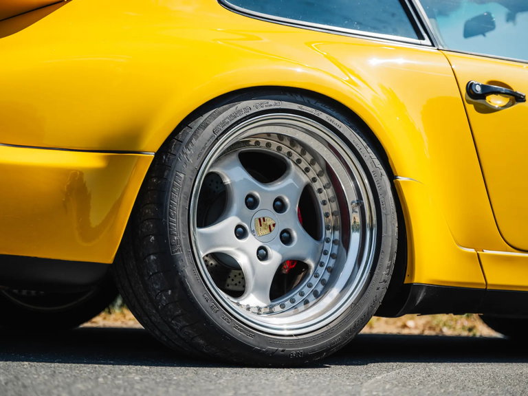 Porsche 964 Carrera RS 3.8