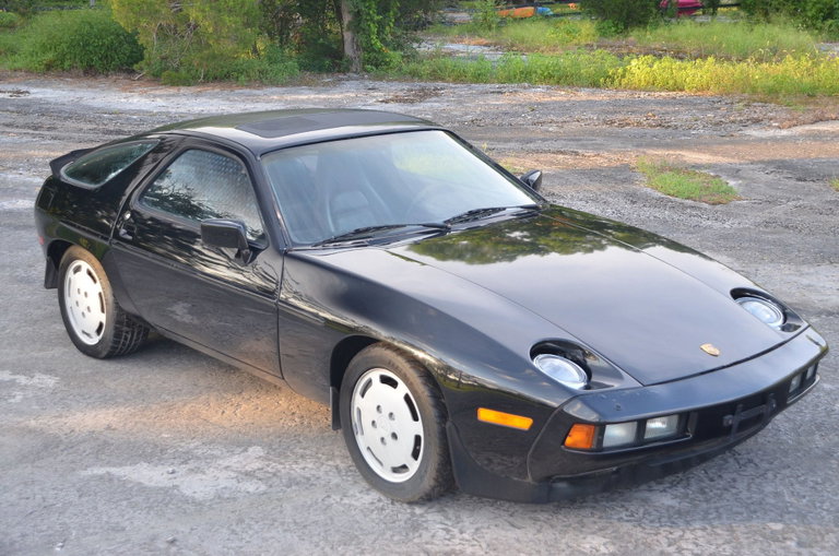 Porsche 928 S
