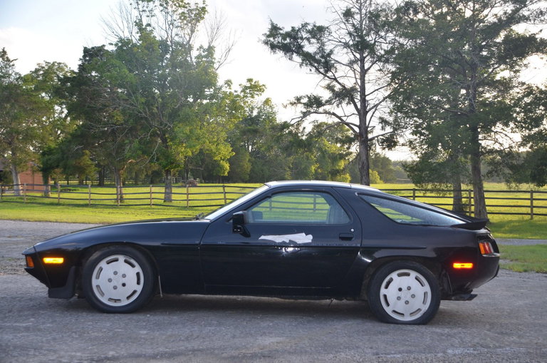 Porsche 928 S