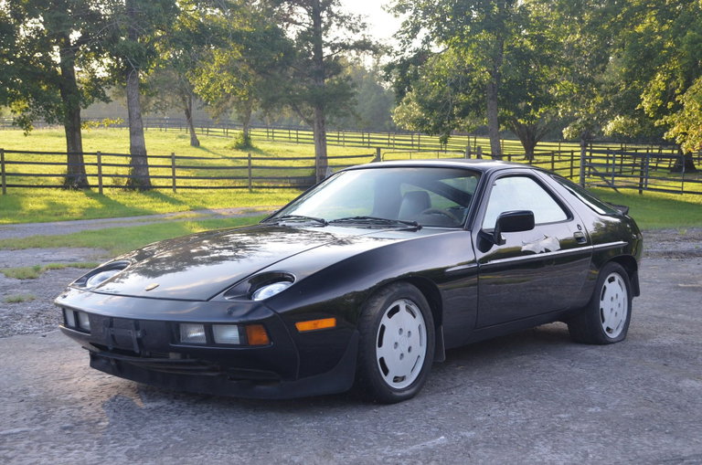 Porsche 928 S