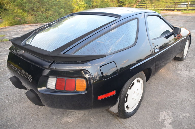Porsche 928 S