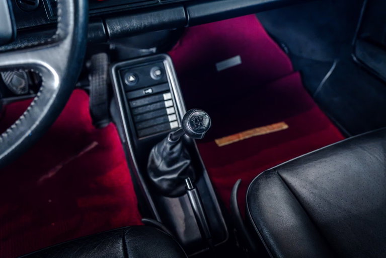 Porsche 911 Carrera 3.2