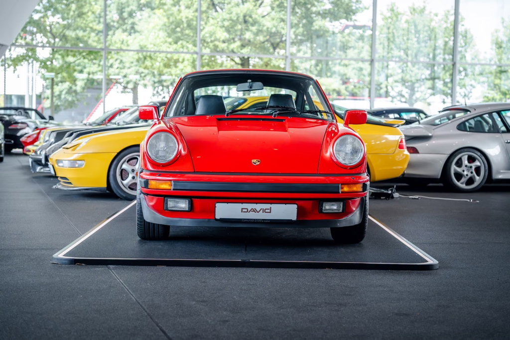 Porsche 911 Carrera 3.2