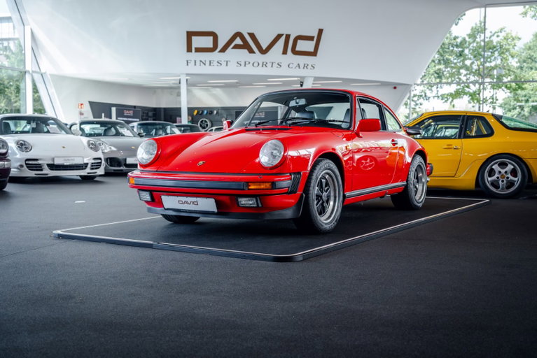 Porsche 911 Carrera 3.2