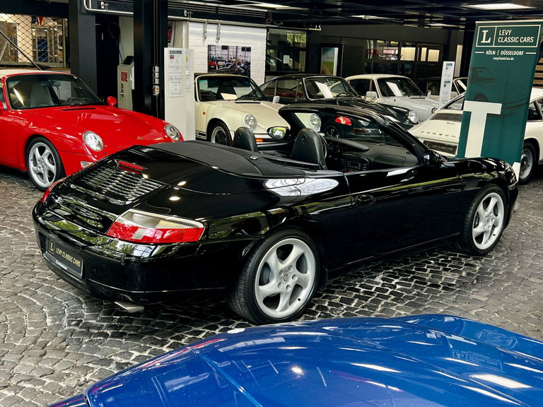 Porsche 996 Carrera