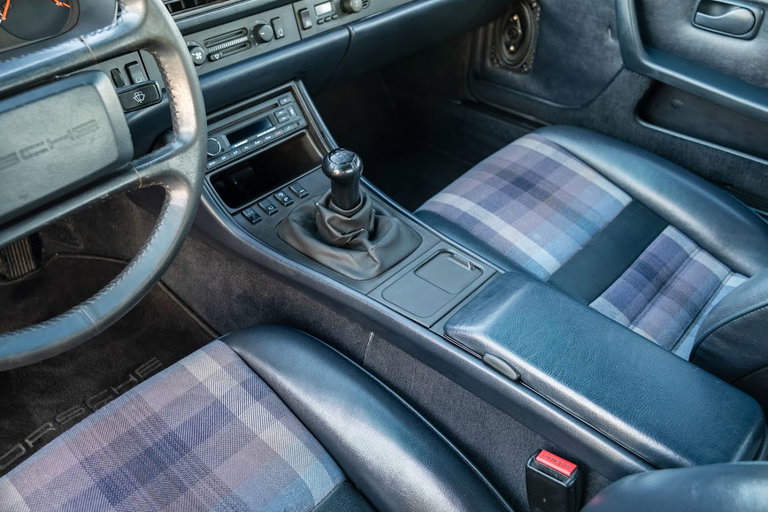 Porsche 944 Coupé