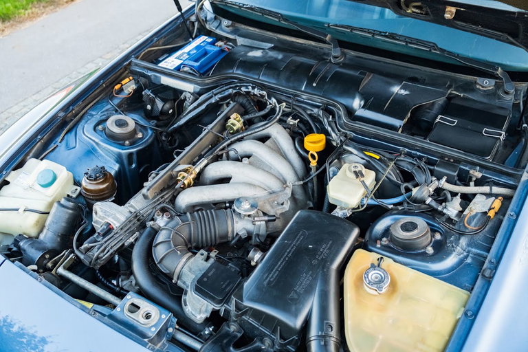 Porsche 944 Coupé