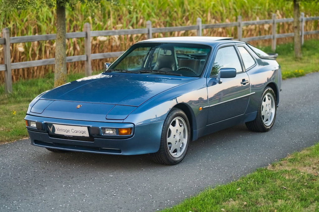 Porsche 944 Coupé