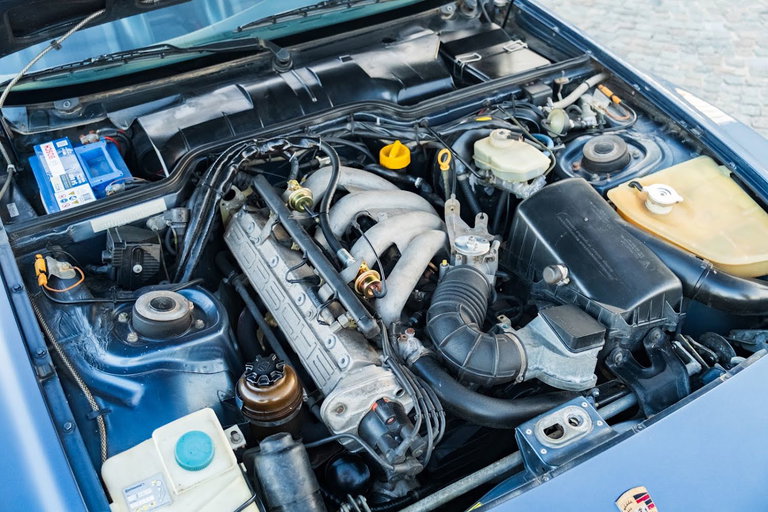 Porsche 944 Coupé