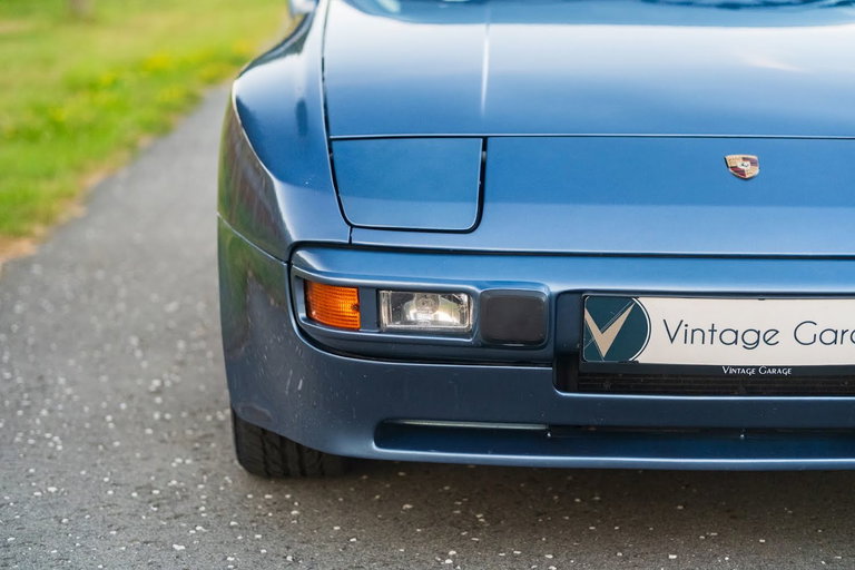 Porsche 944 Coupé