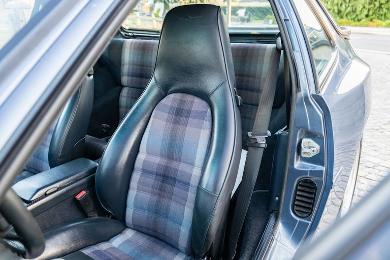 Porsche 944 Coupé