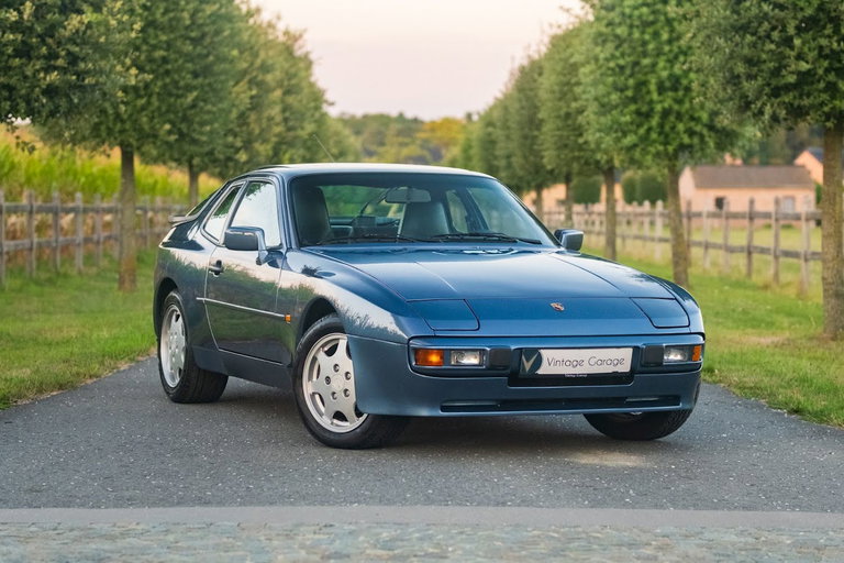 Porsche 944 Coupé