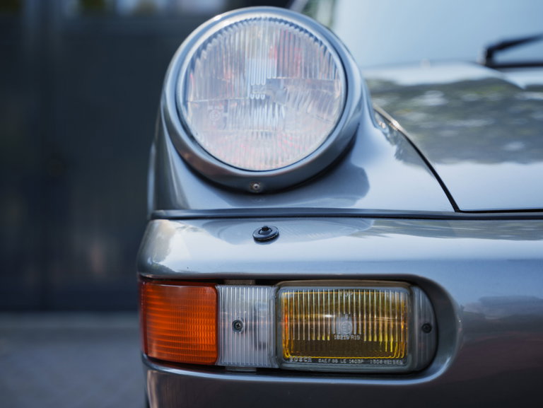 Porsche 964 Carrera 4