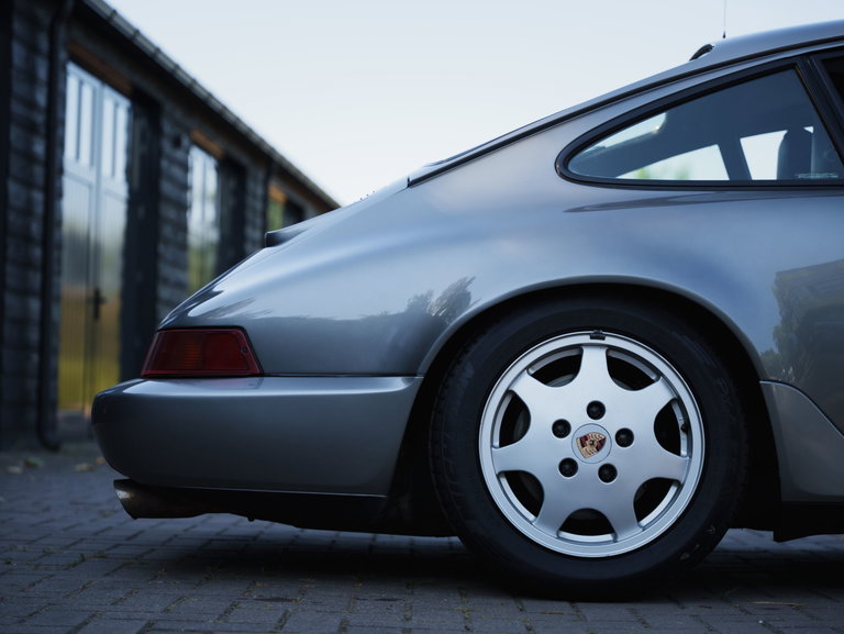 Porsche 964 Carrera 4