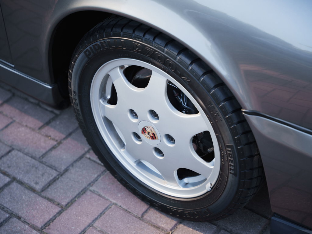 Porsche 964 Carrera 4