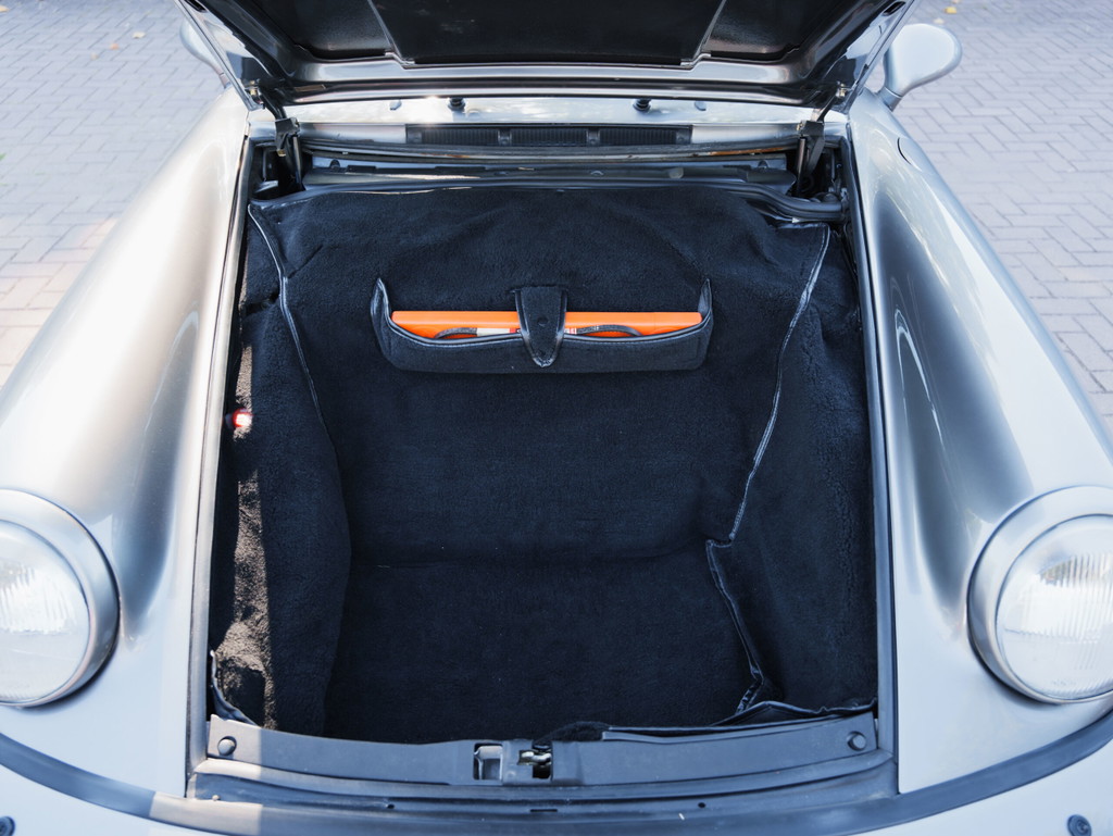 Porsche 964 Carrera 4