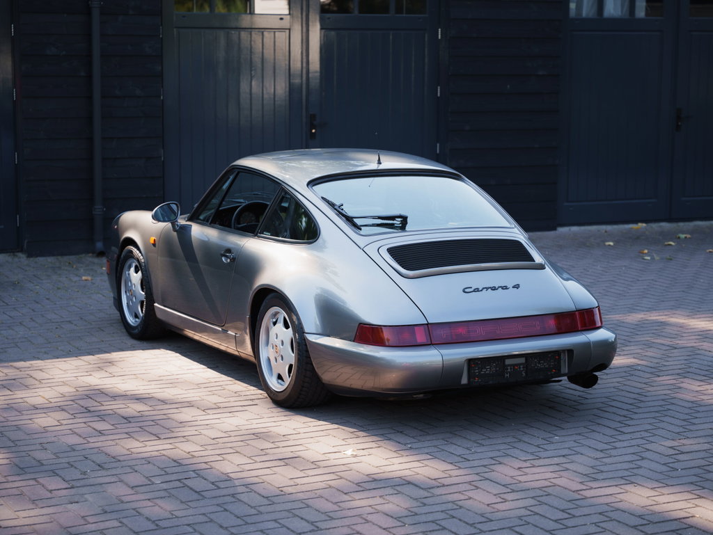 Porsche 964 Carrera 4