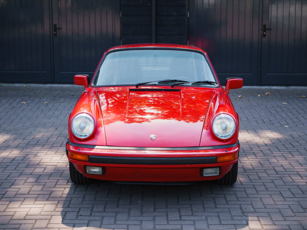Porsche 911 Carrera 3.2 (US)