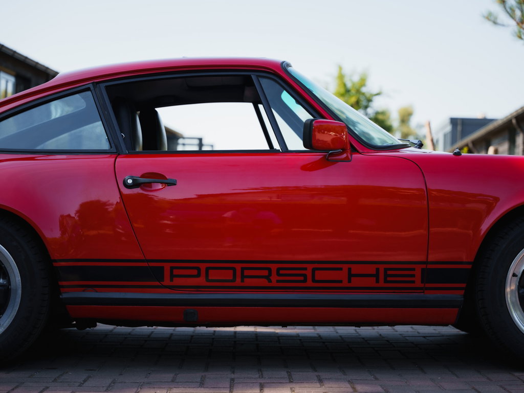 Porsche 911 Carrera 3.2 (US)