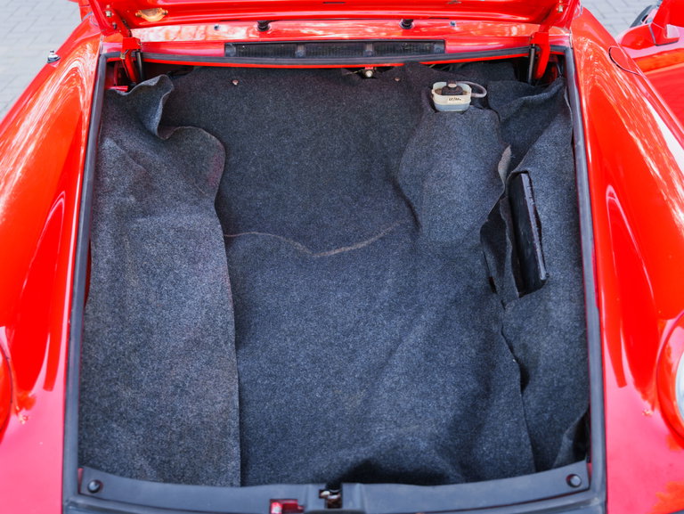Porsche 911 Carrera 3.2 (US)
