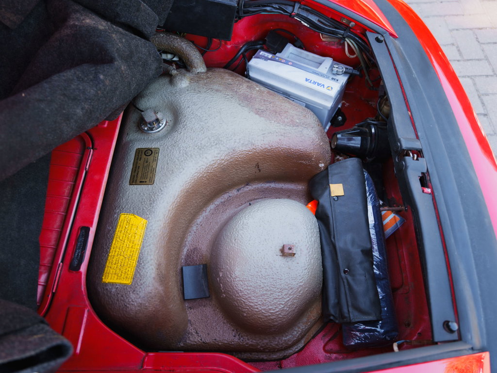 Porsche 911 Carrera 3.2 (US)