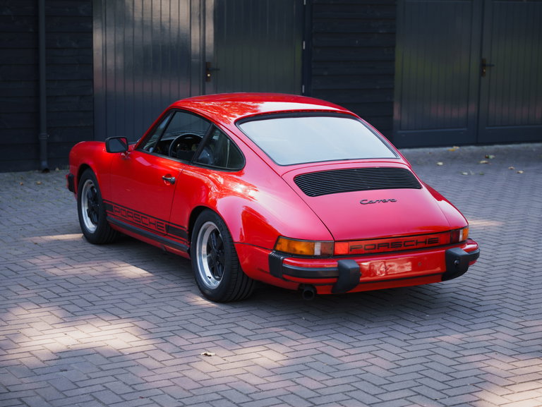 Porsche 911 Carrera 3.2 (US)