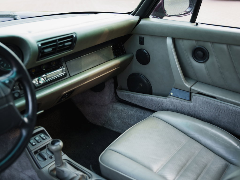 Porsche 964 Carrera 4